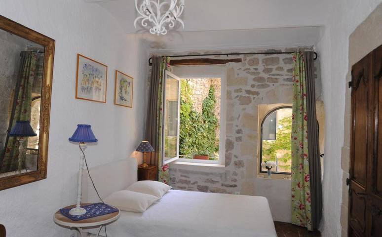 Chambre d’hôte pour 2 personnes, avec Terrasse ainsi que Jardin et Vue
