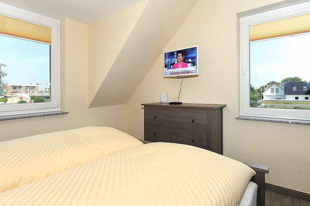 Ganze Wohnung, Besondere Aussicht - Ferienwohnung Deichblick in Bensersiel, Esens