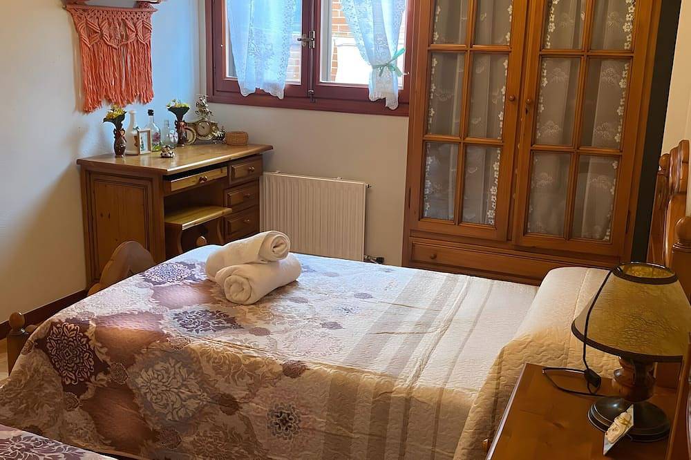Entire apartment, Apartment 'Montes De Alhama' in Soria, Soria Province