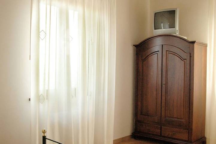 Gîte pour 14 personnes, avec jardin à Loro Piceno - 4