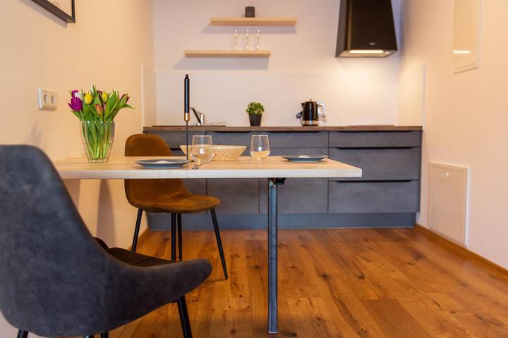 Ganze Ferienwohnung, Ferienwohnung 2, 1 Schlafraum, Dusche/Wc in Mittelberg, Kleinwalsertal