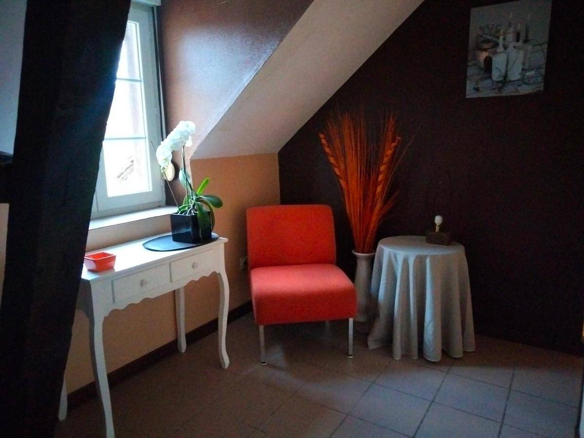 Six-Bedroom House in Brûlon, Sarthe