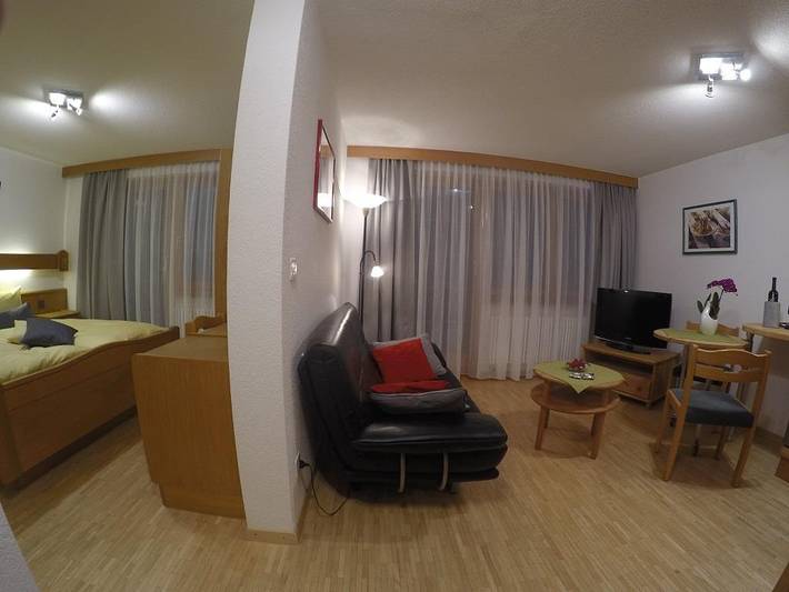 Apartamento vacacional entero, Appartement à 2 lits Nr. 7 in Saas Fee, Alpes del Valais