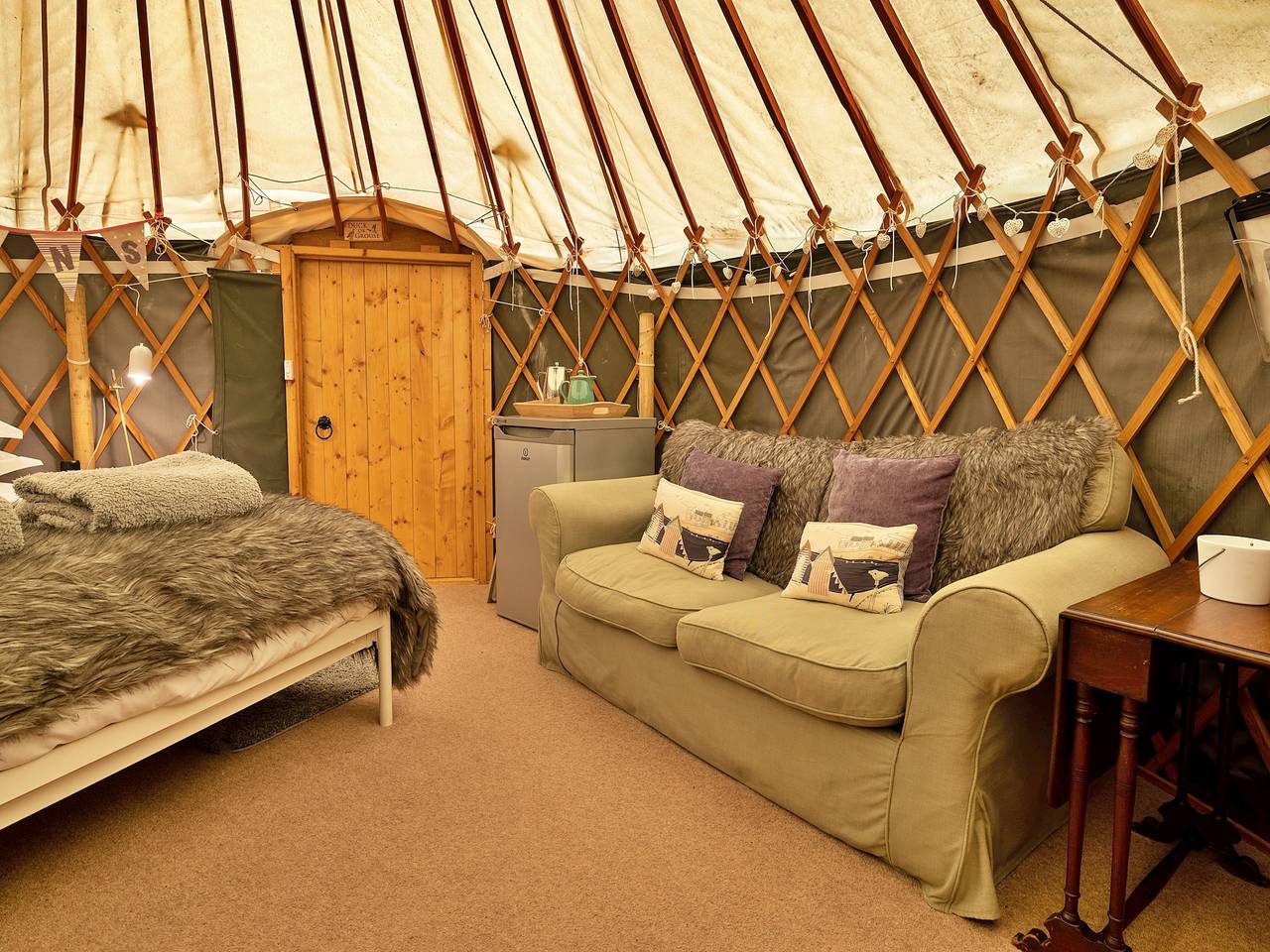 Romantic chalet in nature, No deposit in Auchterarder, Perthshire