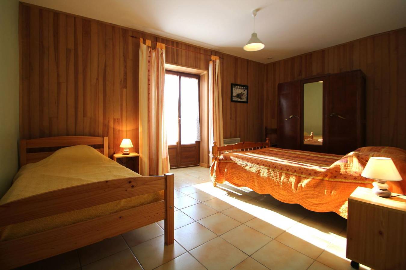 Gîte für 5 Personen mit Terrasse in La Bâtie-Montsaléon, Gap und Umgebung