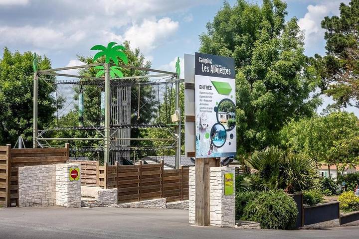 Location de vacances pour 7 personnes, avec piscine et terrasse, animaux acceptés à La Chaize-Giraud - 3