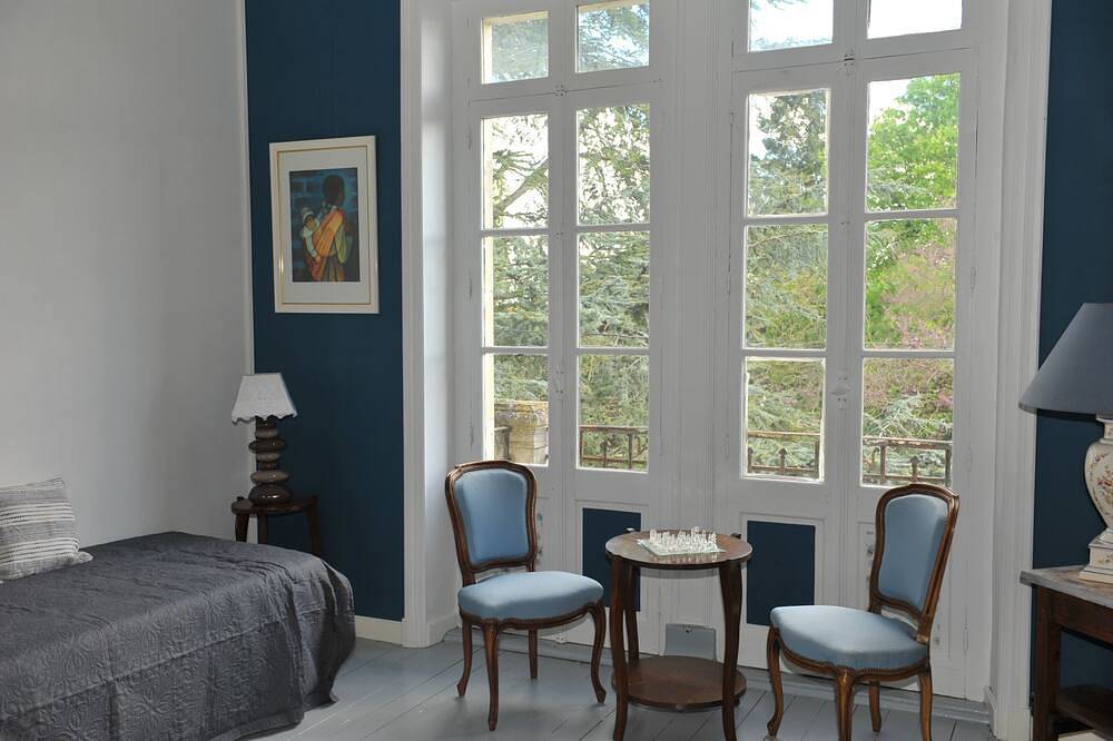 Chambre Iris - 2/3 Personnes in Bazoges-en-Pareds, Fontenay-le-Comte
