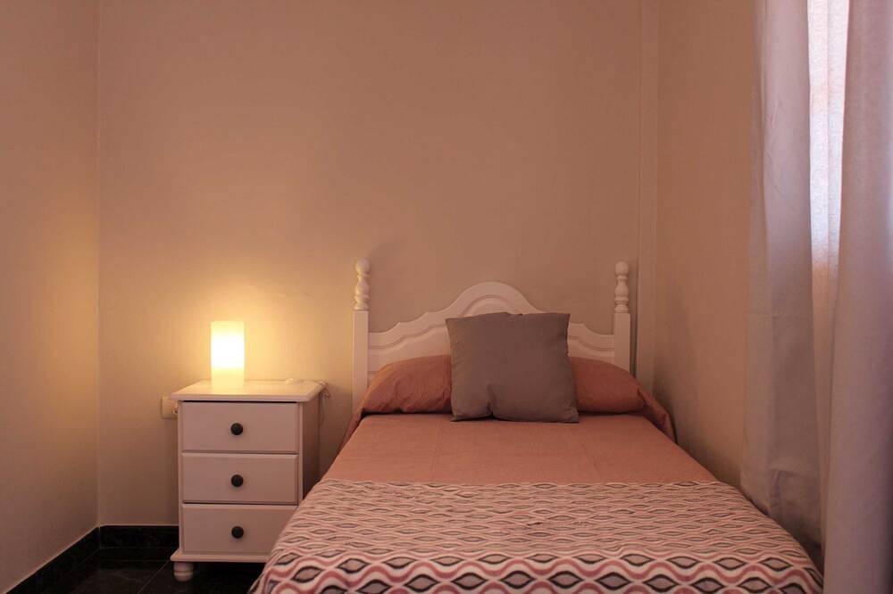 Entire apartment, Apartment La Fuente, Spain in Los Llanos, Los Llanos de Aridane