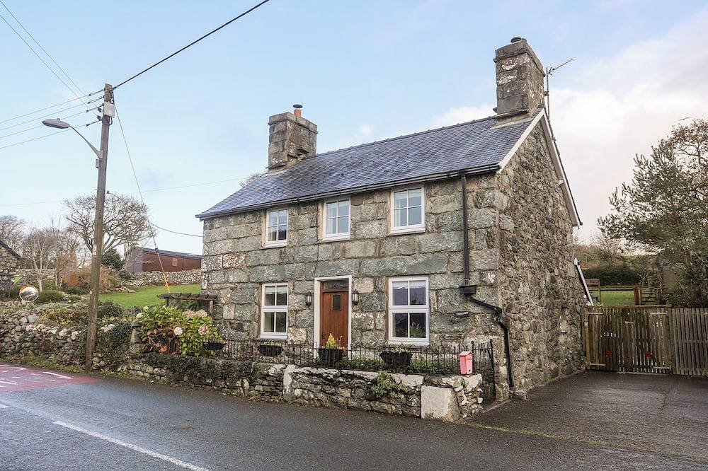 Cottage for 6 People in Dyffryn Ardudwy, Gwynedd
