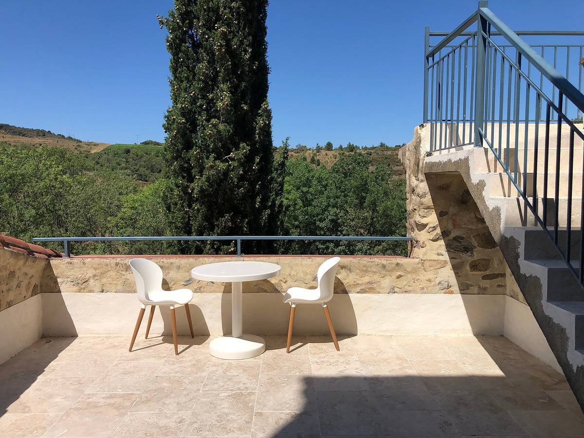 Maison Surrounded  by Swallows in Berlou, Région de Béziers