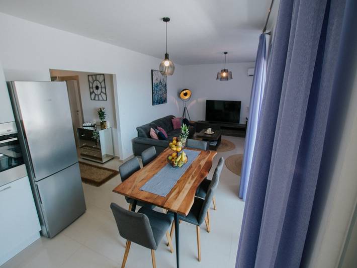 Ferienwohnung für 4 Personen, mit Balkon/Terrasse und Meerblick in Trogir - 2