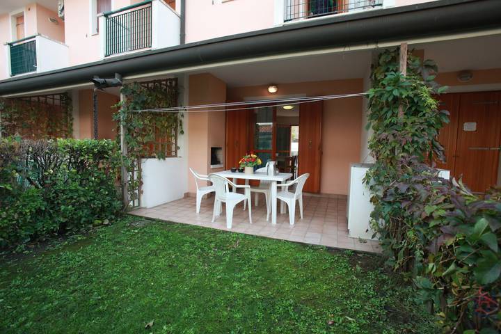 Casa vacanza per 6 persone, con Balcone/Terrazza e Giardino nonché Panorama a Rosolina