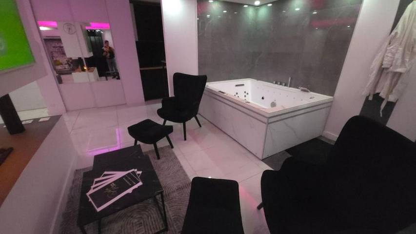 Hôtel pour 2 personnes, avec Jacuzzi à Colomiers