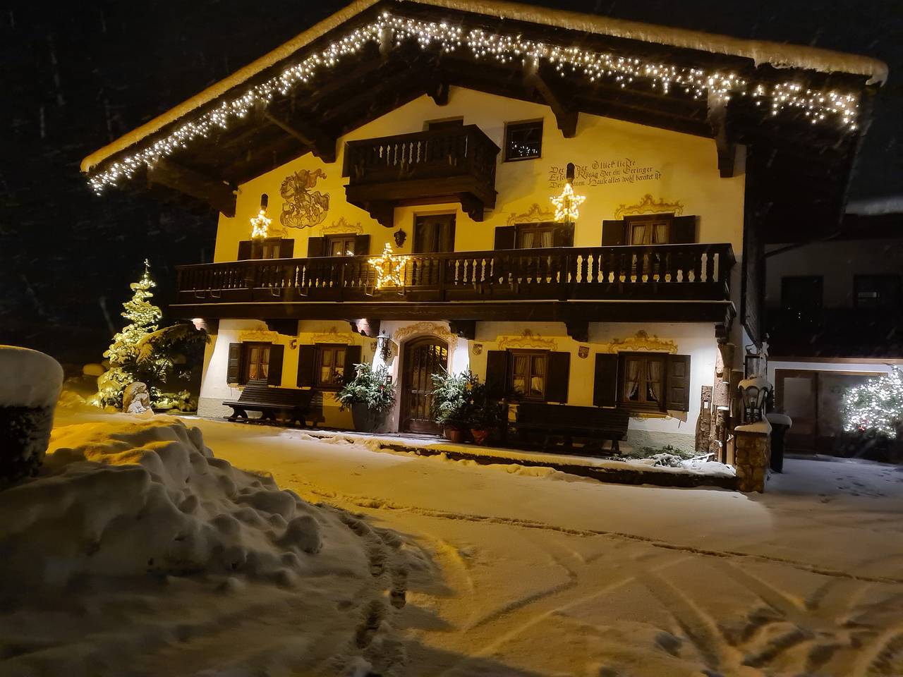 Gästehaus beim Schneidersepp inkl. Chiemgaukarte - Einzelzimmer mit Balkon, Bad-Dusche/Wc,  Wlan max. 1 Person in Ruhpolding, Bayerische Alpen