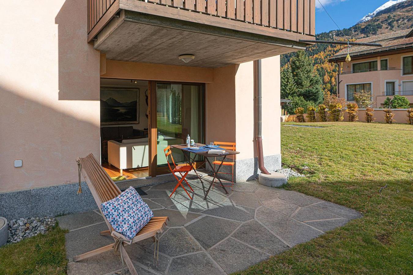Ganze Wohnung, Chesa Radonda 1 – Moderne Wohnung mit Terrasse & Bergblick in Sils Maria, Sils im Engadin/Segl