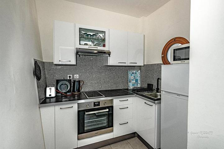 Gîte pour 4 personnes, avec balcon à Saint-Pierre (ville) - 2