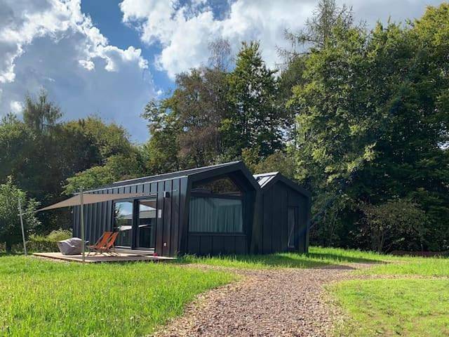 Bungalow für 2 Personen, mit Terrasse und Garten sowie Ausblick im Saarland