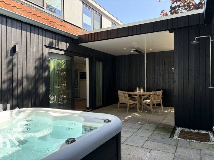 Ferienhaus für 4 Personen, mit Terrasse und Garten in Oostkapelle