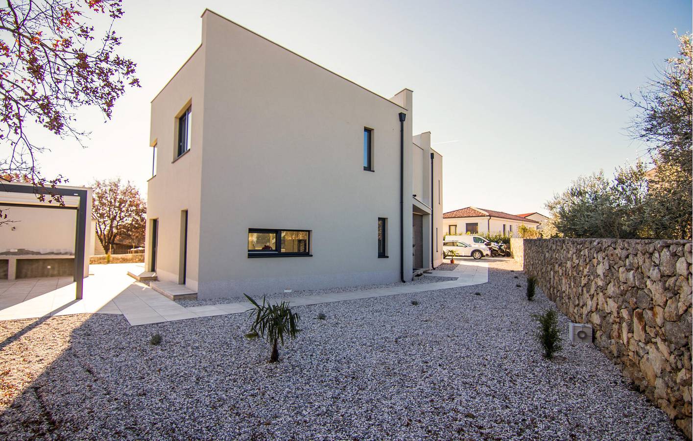 Encantador apartamento de 2 dormitorios con piscina y terraza, a 1,5 km de la playa in Krk Ciudad, Krk (isla)