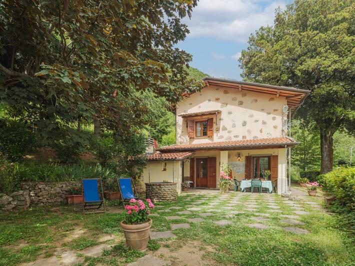 Ferienhaus für 5 Personen, mit Terrasse und Garten in Camaiore