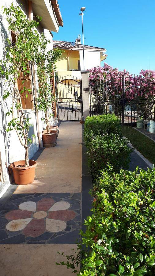 Location de vacances pour 4 personnes, avec Jardin et Vue à Guspini