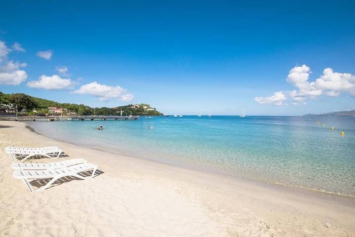 Gîte pour 3 personnes, avec balcon et piscine dans Pointe du Bout