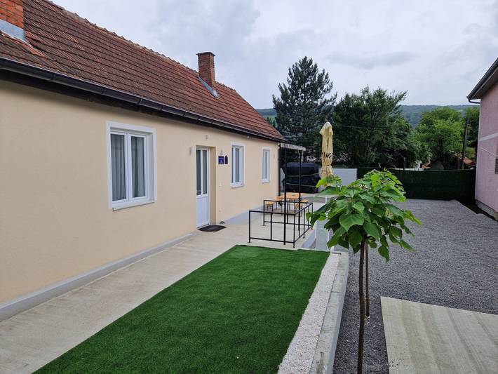 Ferienhaus für 8 Personen mit Garten in Жагубица, Bezirk Braničevo
