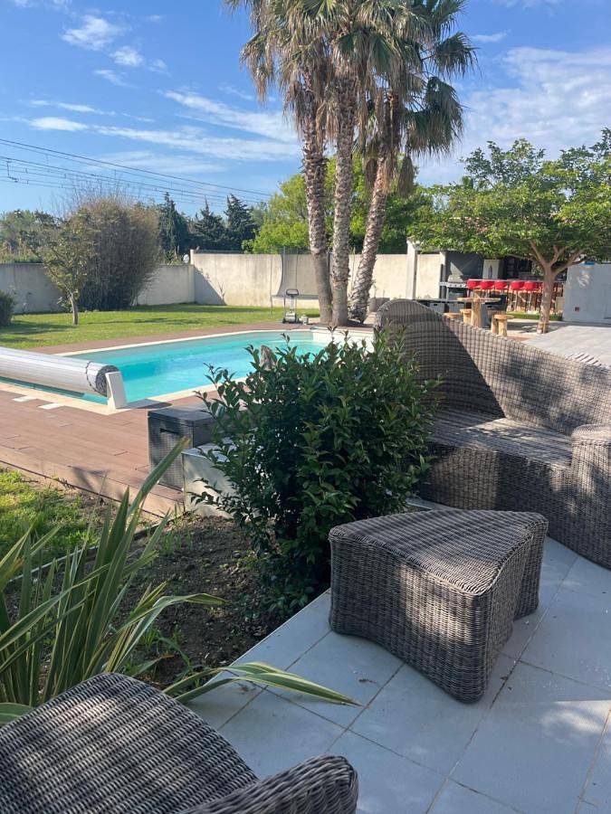 Gîte pour 4 personnes, avec jardin et bassin pour enfant ainsi que piscine et vue, animaux acceptés à Mireval - 2