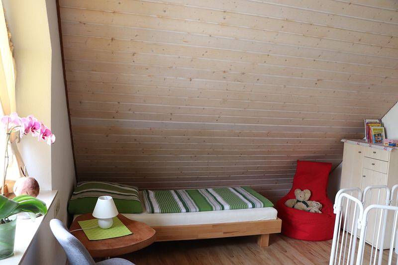 Ganze Ferienwohnung, Haus Zurell - Ferienwohnung Elster, 55qm, 2 Schlafzimmer, max. 4 Personen in Markdorf, Region Bodensee-Oberschwaben