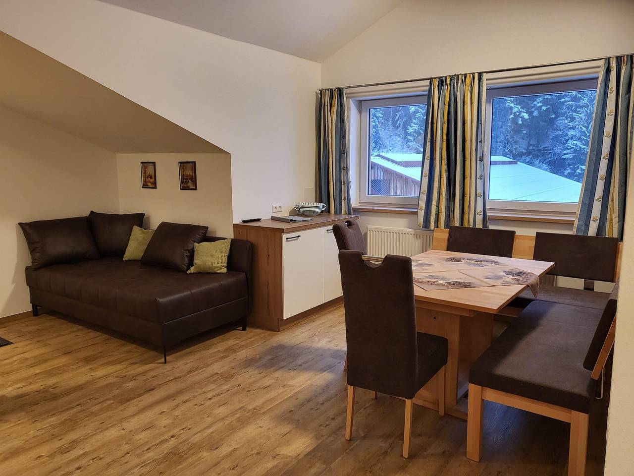 Enzian, 2 Schlafräume/Bad, Wc in Pichl-Preunegg, Schladming-Dachstein