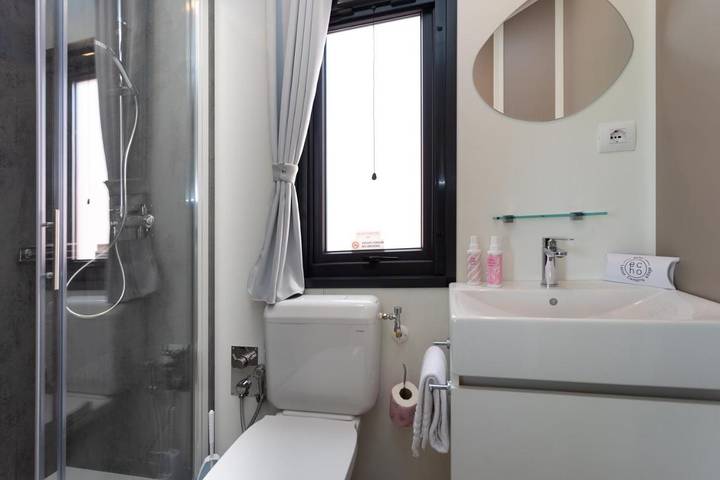 Camping für 4 Personen, mit Terrasse und Garten sowie Kinderpool und Pool in Lazise - 3