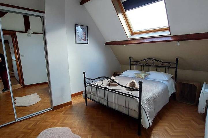 Grand gîte chaleureux de 12 personnes, idéal pour des séjours en famille in Lacres, Région de Boulogne-sur-Mer