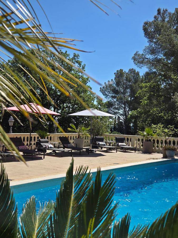 Maison d’hôte pour 2 personnes, avec vue ainsi que jardin et piscine à Draguignan - 2