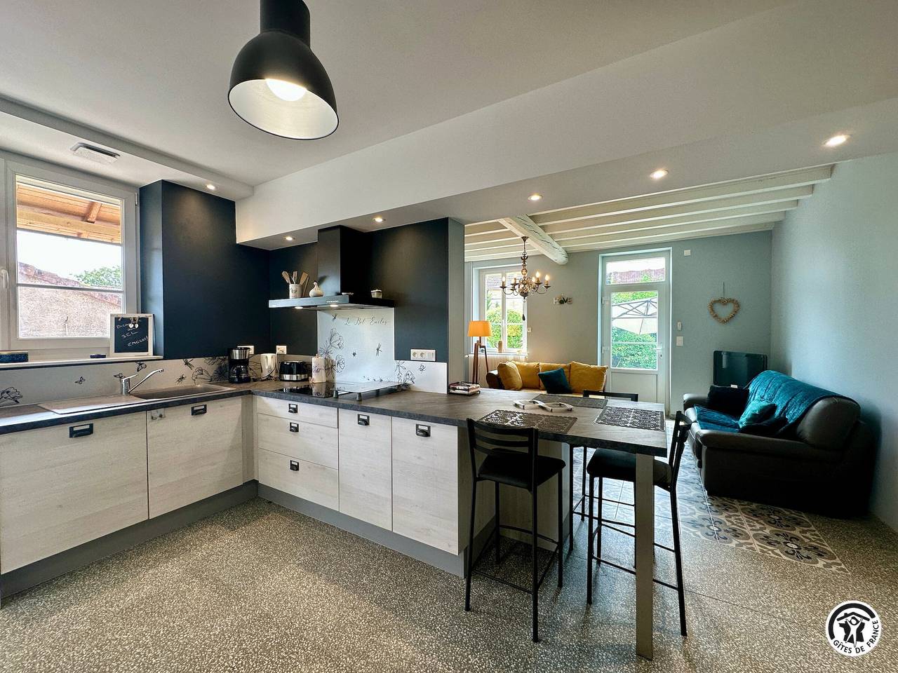 Maison spacieuse, jardin clos, idéale pour famille ou amis, 10 pers in Saulon-la-Chapelle, Région de Dijon