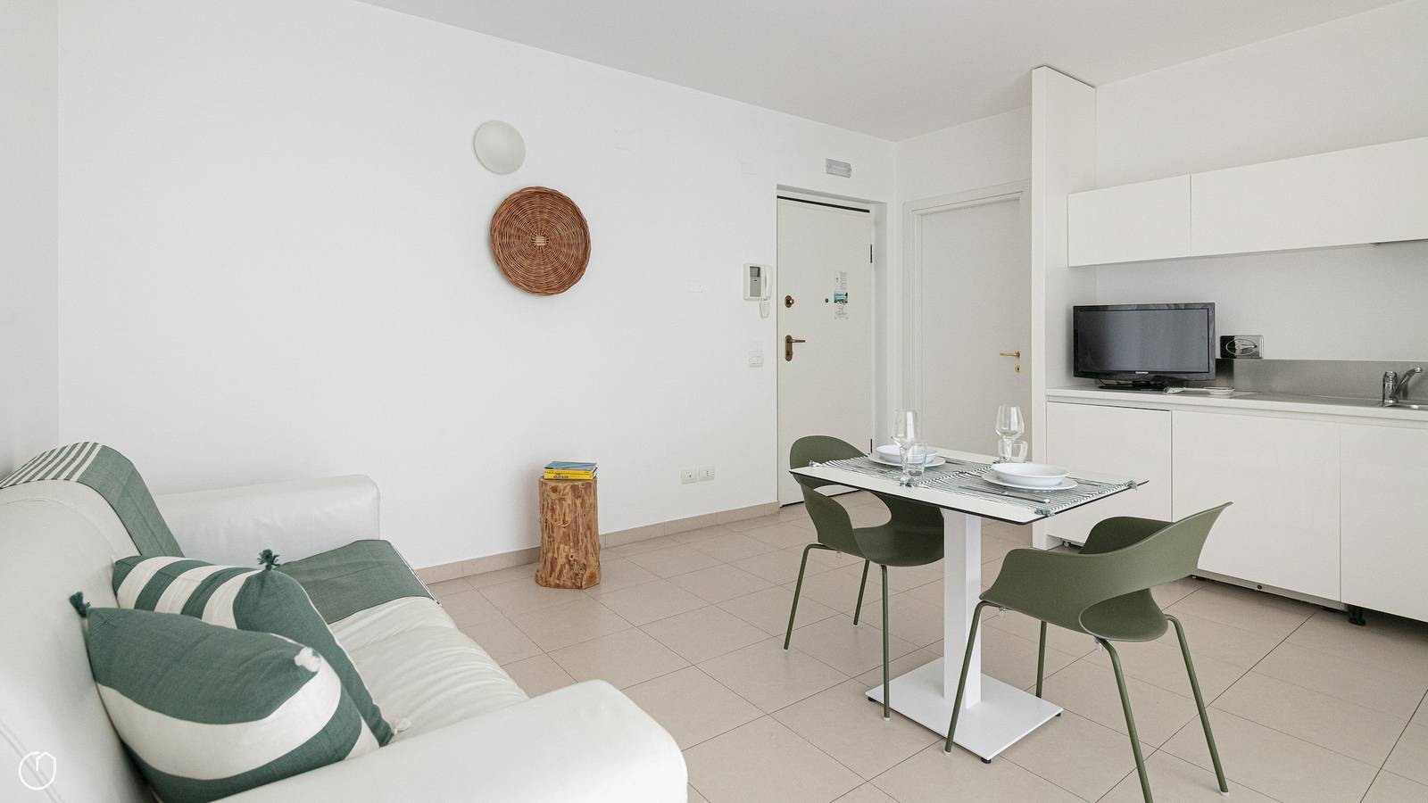 Ganze Wohnung, Ferienwohnung für 4 Personen mit Balkon in Marina Di Vasto, San Salvo Marina