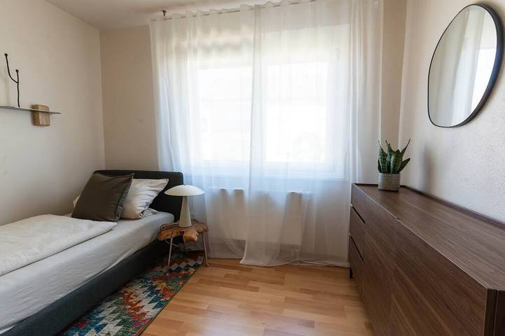 Ganze Wohnung, 100 m² · bis zu 6 Gäste · 3 Sz · 8 km von Bamberg in Kemmern, Landkreis Bamberg