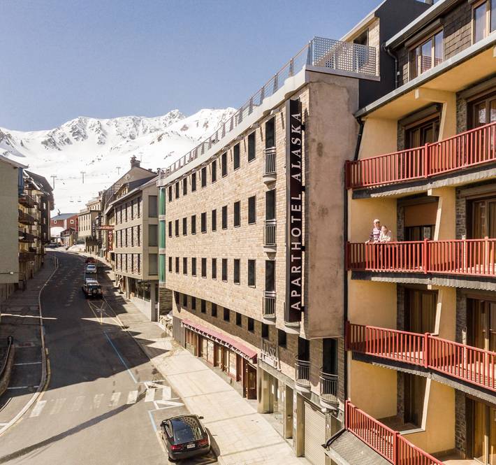 Location de vacances pour 4 personnes, avec Terrasse à Pas de la Case