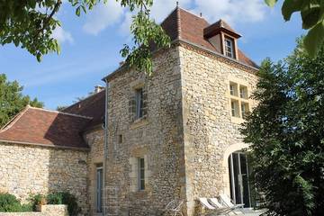 Gîte pour 6 personnes, avec terrasse et jardin à Monsac