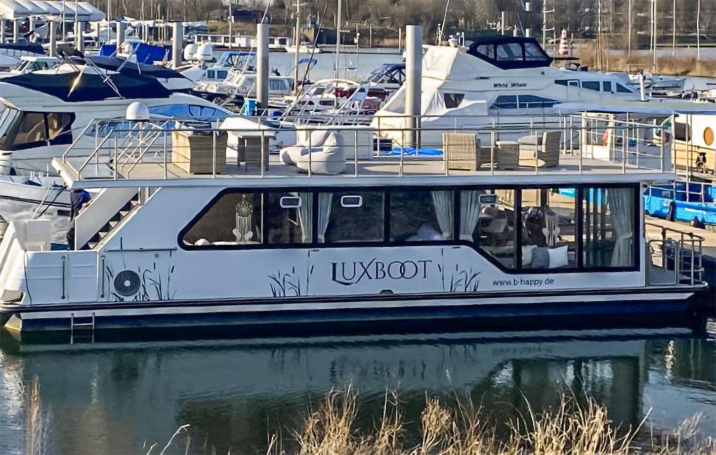 Hausboot für 6 Personen mit Terrasse in Ophoven, Kinrooi