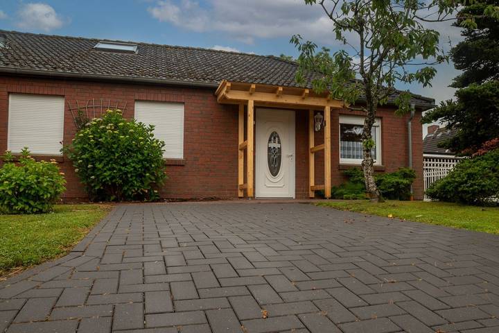 Ferienwohnung für 2 Personen, mit Terrasse und Garten in Dornum