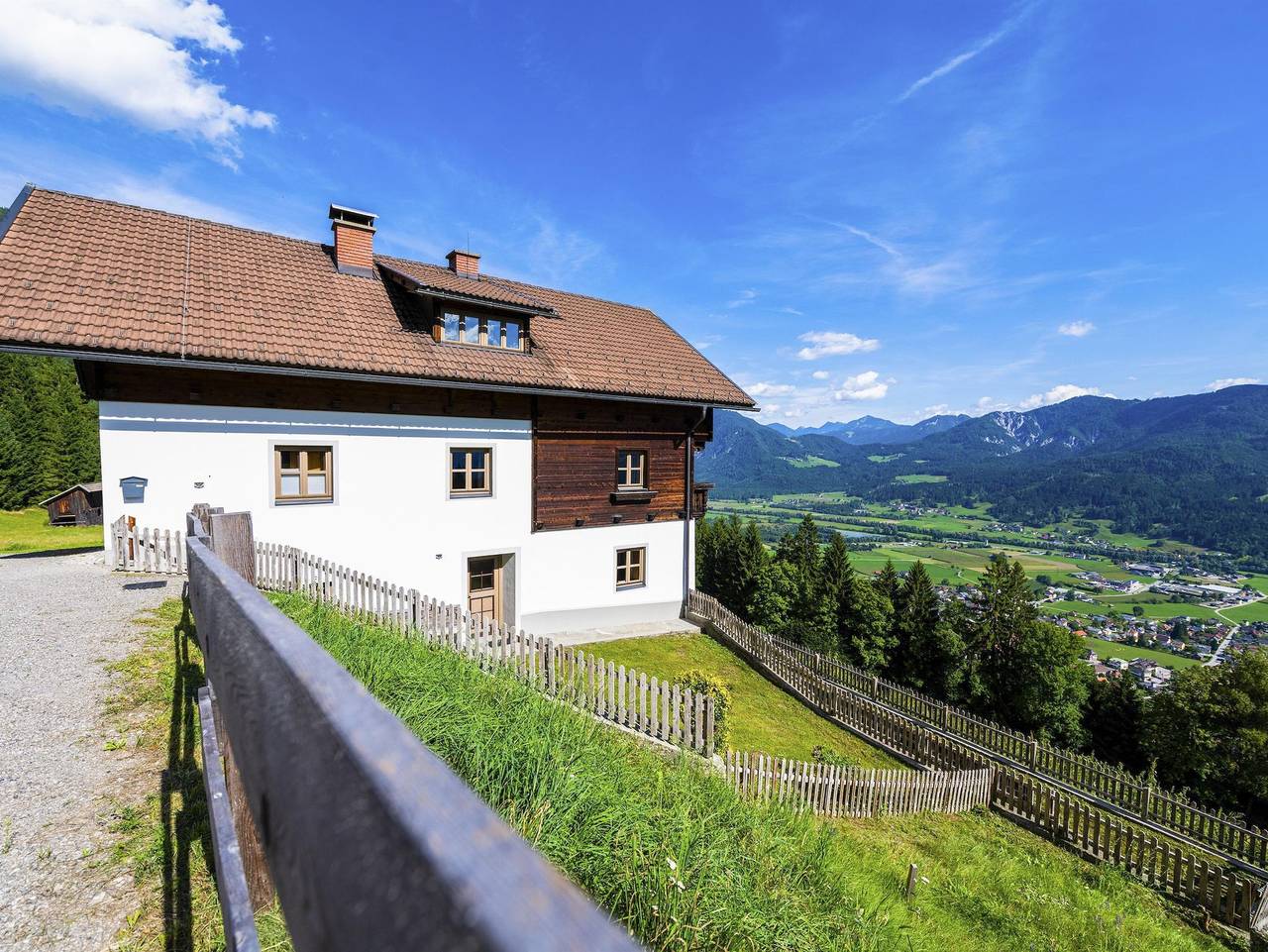 Beim Rauter - Emberger Alm - Beim Rauter – Emberger Alm in Kreuzeckgruppe, Berg im Drautal