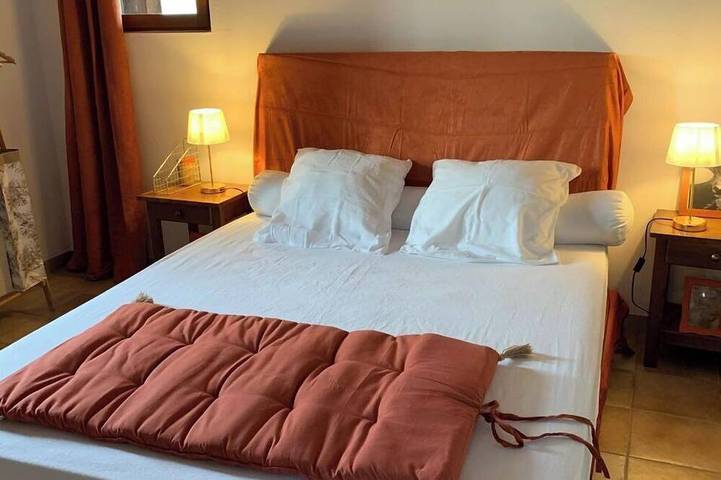 Location de vacances pour 6 personnes, avec terrasse et jardin à Échourgnac - 2