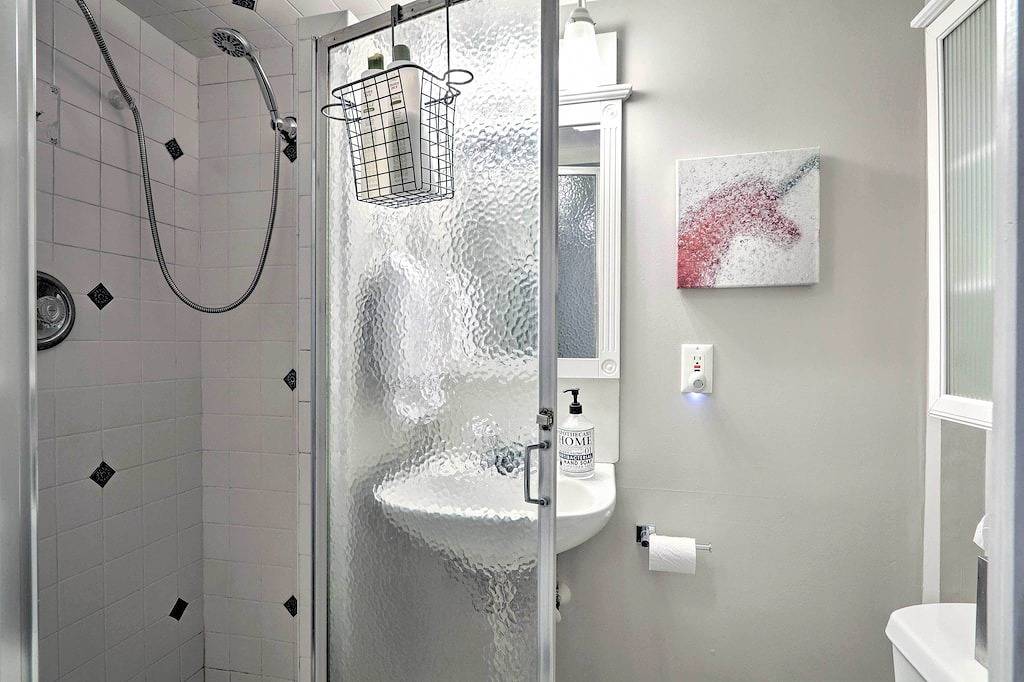 Ganze Wohnung, Charming Getaway < 1 Mi to Downtown Lambertville! in Hunterdon County