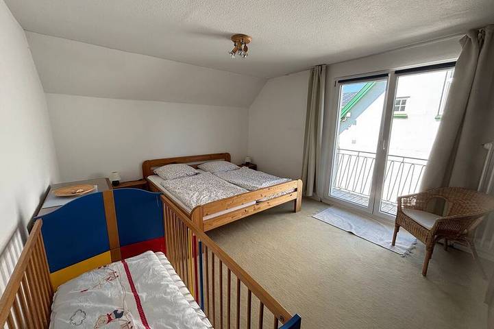 Ferienhaus für 8 Personen, mit Balkon und Garten in Esgrus - 4