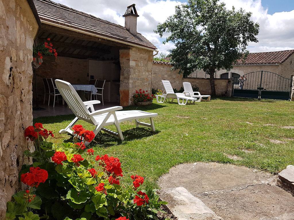 Maison Quercynoise "Lou Cantou" près de Saint-Cirq-Lapopie in Berganty, Massif central