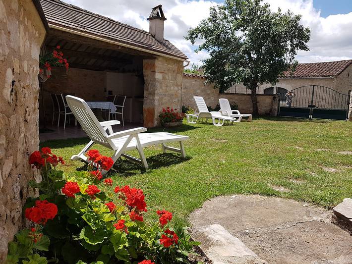 Gîte pour 4 personnes, avec jardin et terrasse dans le Lot - 2