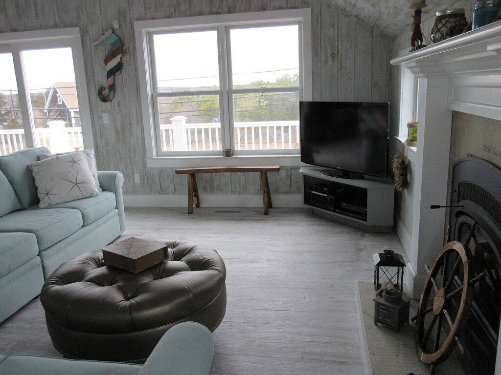 Amagansett Beach House-Spaziergang zum Meer und Bay-4bdr-2 1 / 2bath-9 Personen in Napeague, North Fork