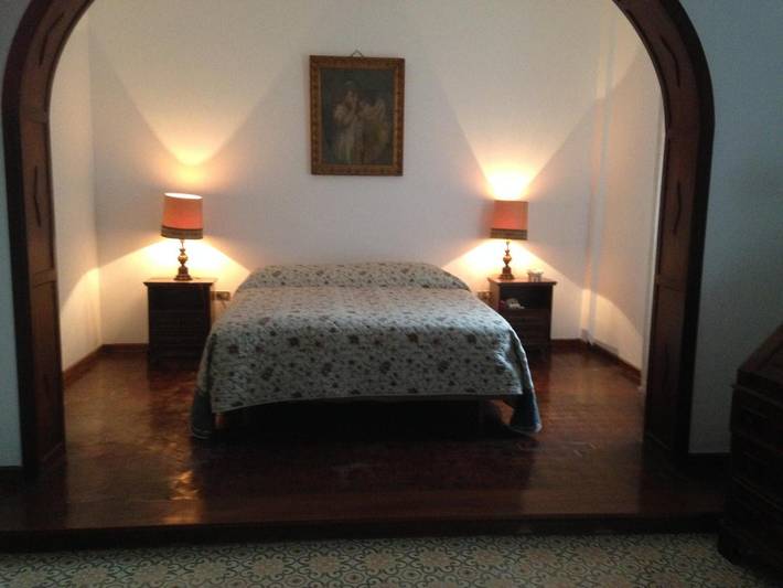 Appartement entier, Appartement « A Casa di Anna » avec jardin privé, Wi-Fi et climatisation in Caltanissetta, Province de Caltanissetta