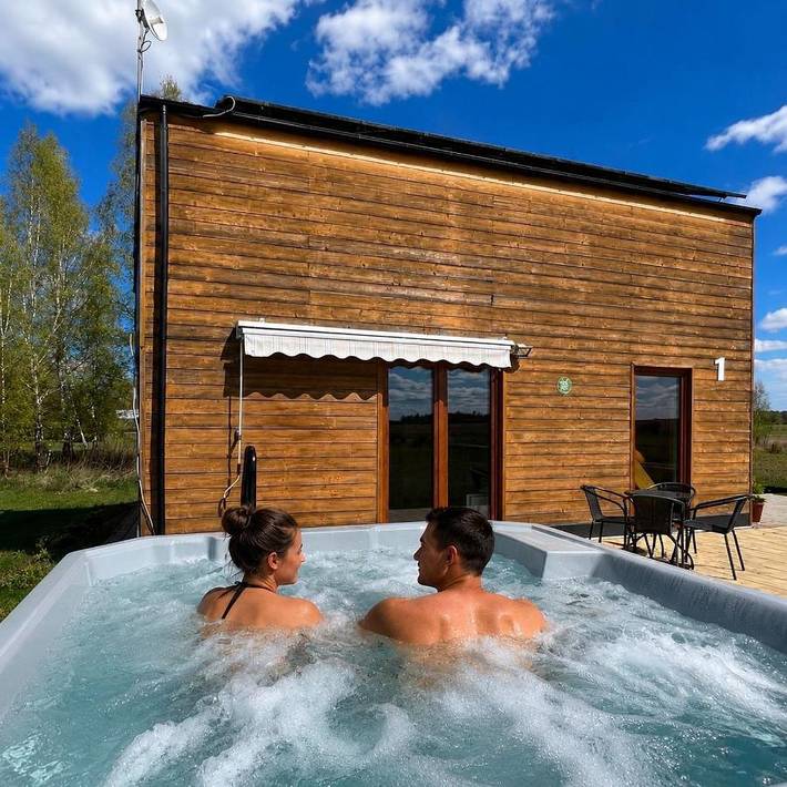 Domek letniskowy dla 4 osób, z Taras i Jacuzzi oraz Ogród i Sauna w Podkarpacie