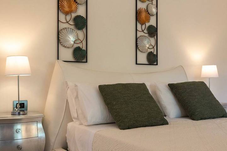 Villa in Sicily with a pool and sauna, sleeps 10 in Marsala, Trapani Province